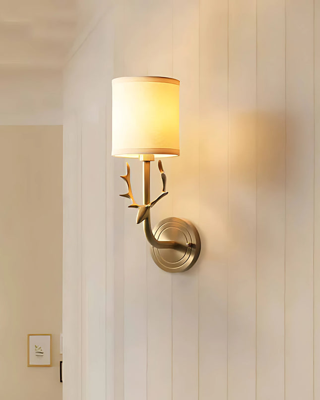 Deerhorn Wall Light