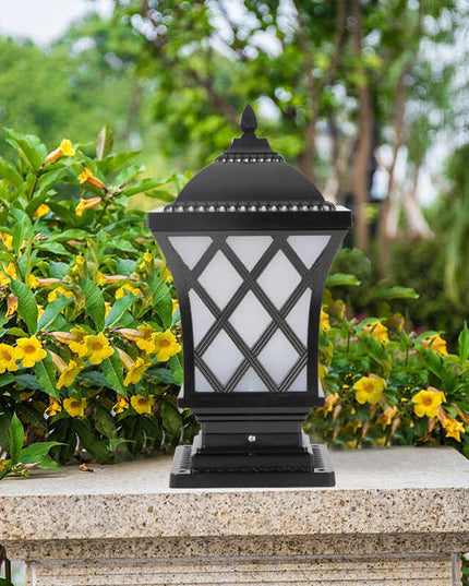 RoyalEdge Gate Light