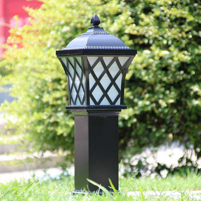RoyalEdge Gate Light