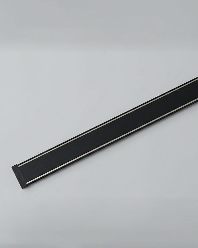 Ultrathin Magnetic Track Light Channel