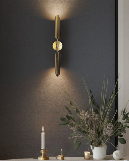 Dual Beam Wall Light
